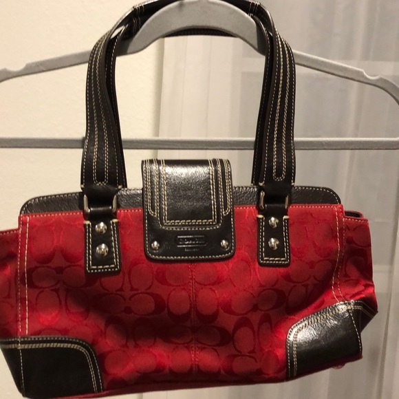 Coach red and chocolate shoulder purse - Picture 2 of 8